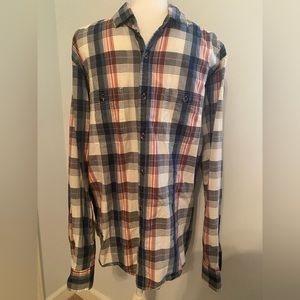 Fitted Express men’s casual button front shirt